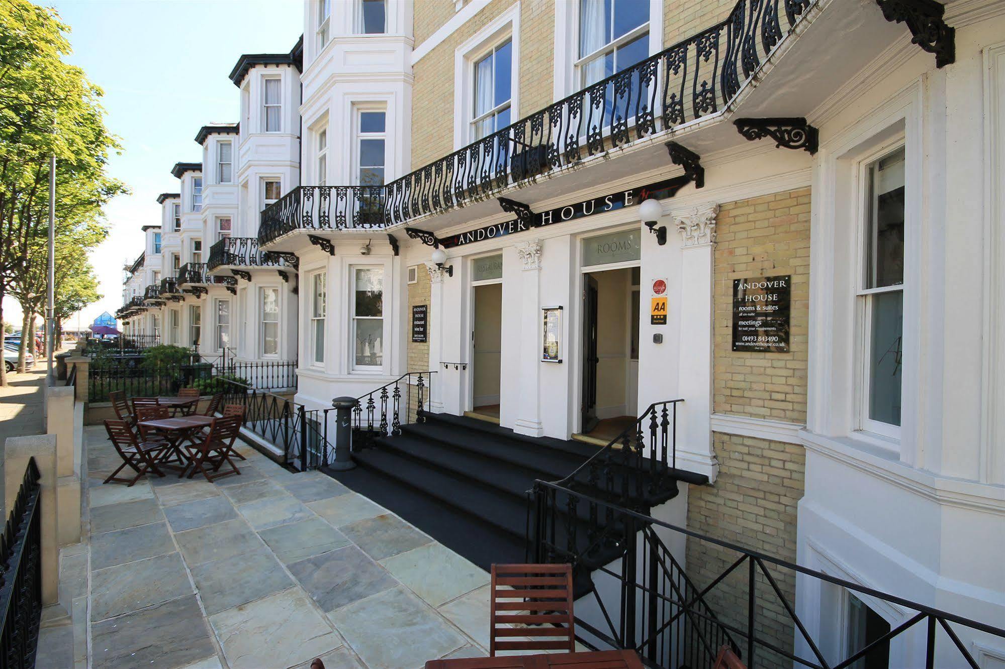 Andover House Hotel & Restaurant - Adults Only Great Yarmouth Bagian luar foto